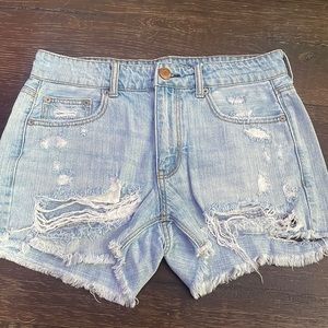 American Eagle Jean Shorts, light blue, size 6